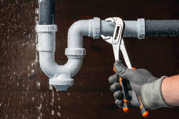 Professional Emergency Plumber technician working in Roosevelt, NJ